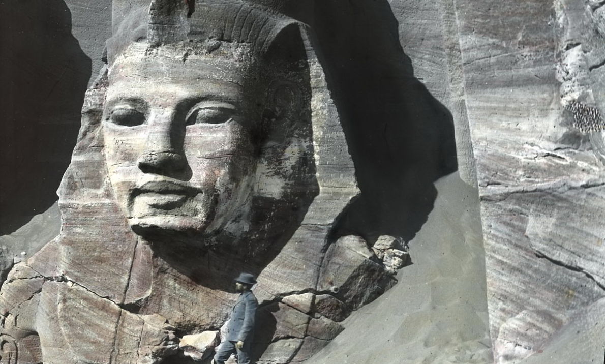 Статуя бога Амона, Абу-Симбел,Statuya_ boga Amona